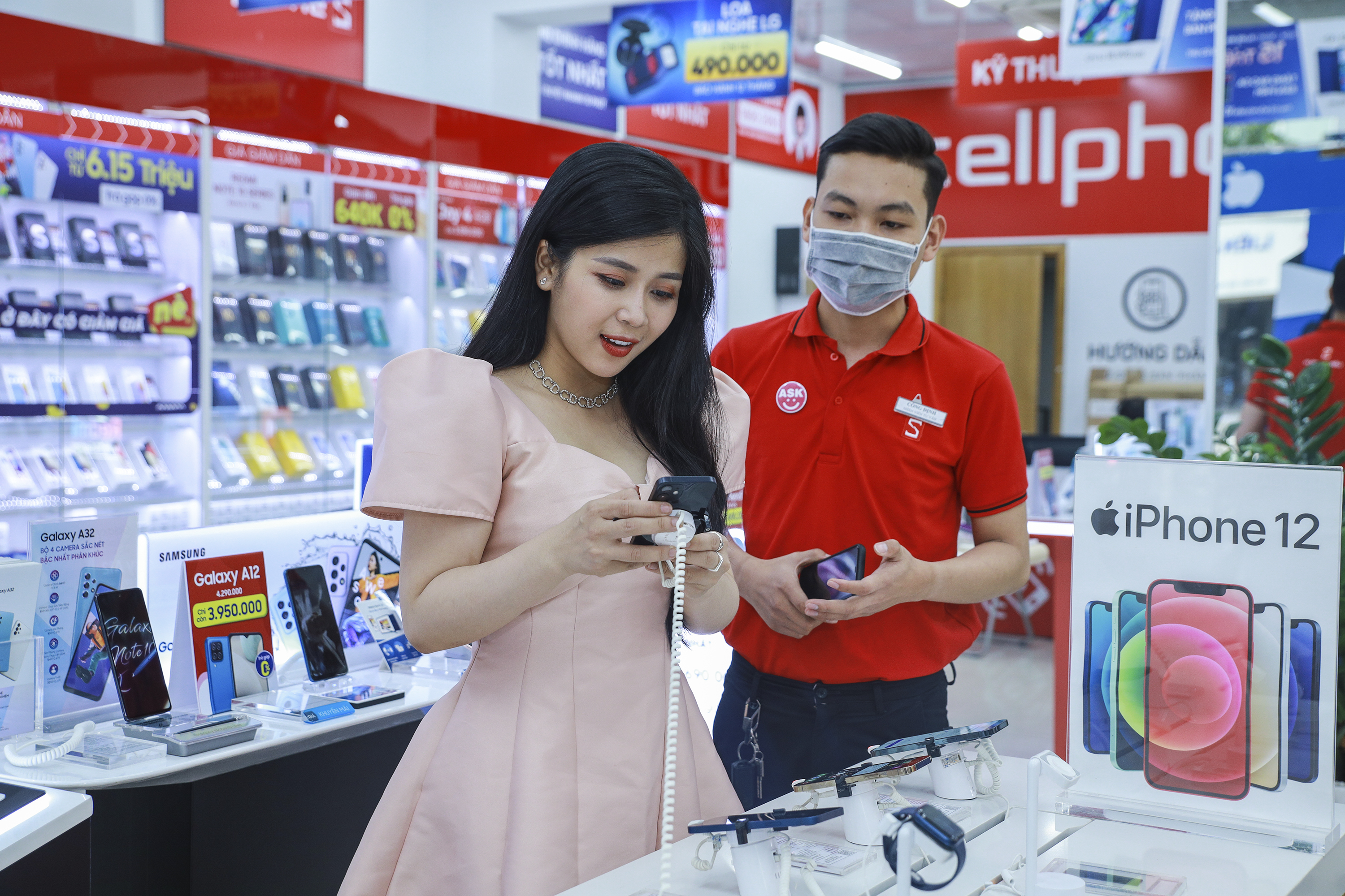 iPhone 11, iPhone 12 mini có giá giảm mạnh nhất cuối tháng 6/2021. 