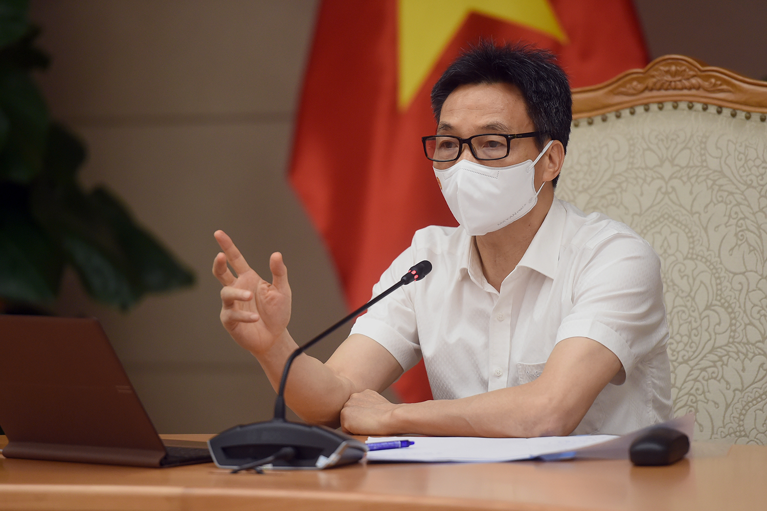 Phó Thủ tướng Vũ Đức Đam chủ trì cuộc họp trực tuyến với tỉnh Đồng Nai ngày 24/6. Ảnh - VGP/Đình Nam. 