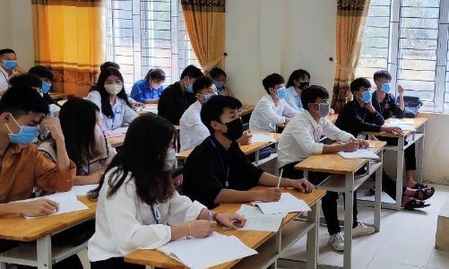Hà Nội có 31 học sinh lớp 12 bị ảnh hưởng của dịch Covid-19