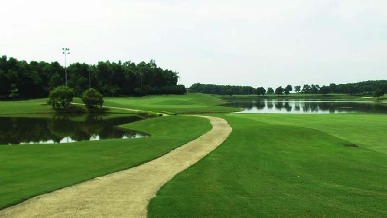 Hà Nội cho phép mở lại sân golf từ 0h ngày 26/6.