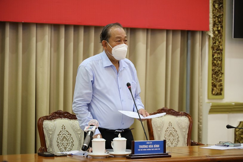 Phó Thủ tướng Thường trực Trương Hòa Bình tại cuộc họp trực tuyến của Ban Chỉ đạo phòng, chống dịch Covid-19 TP.HCM