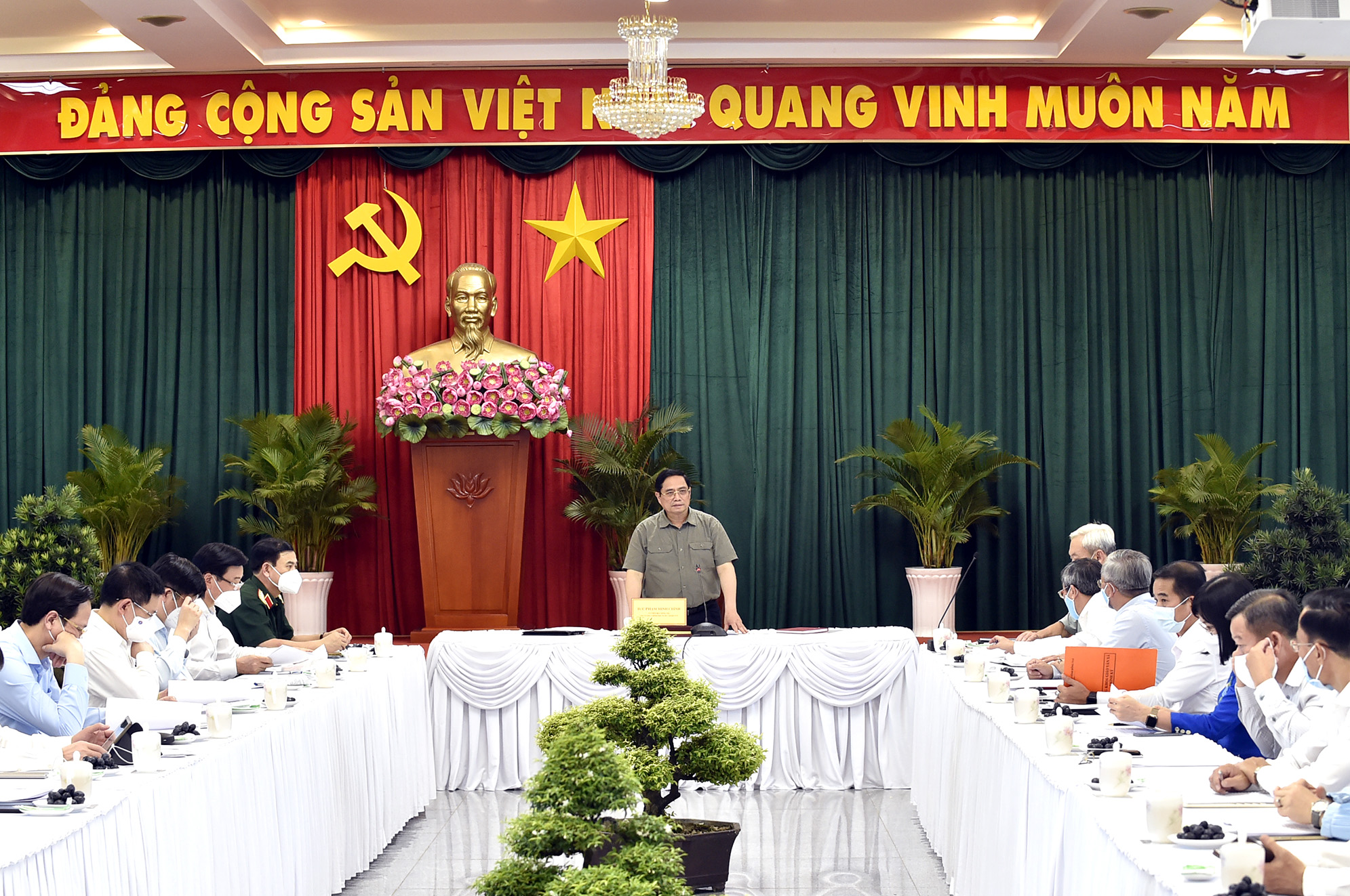 Thủ tướng Phạm Minh Chính làm việc với lãnh đạo tỉnh Đồng Nai chiều ngày 27/6 (Ảnh VGP).
