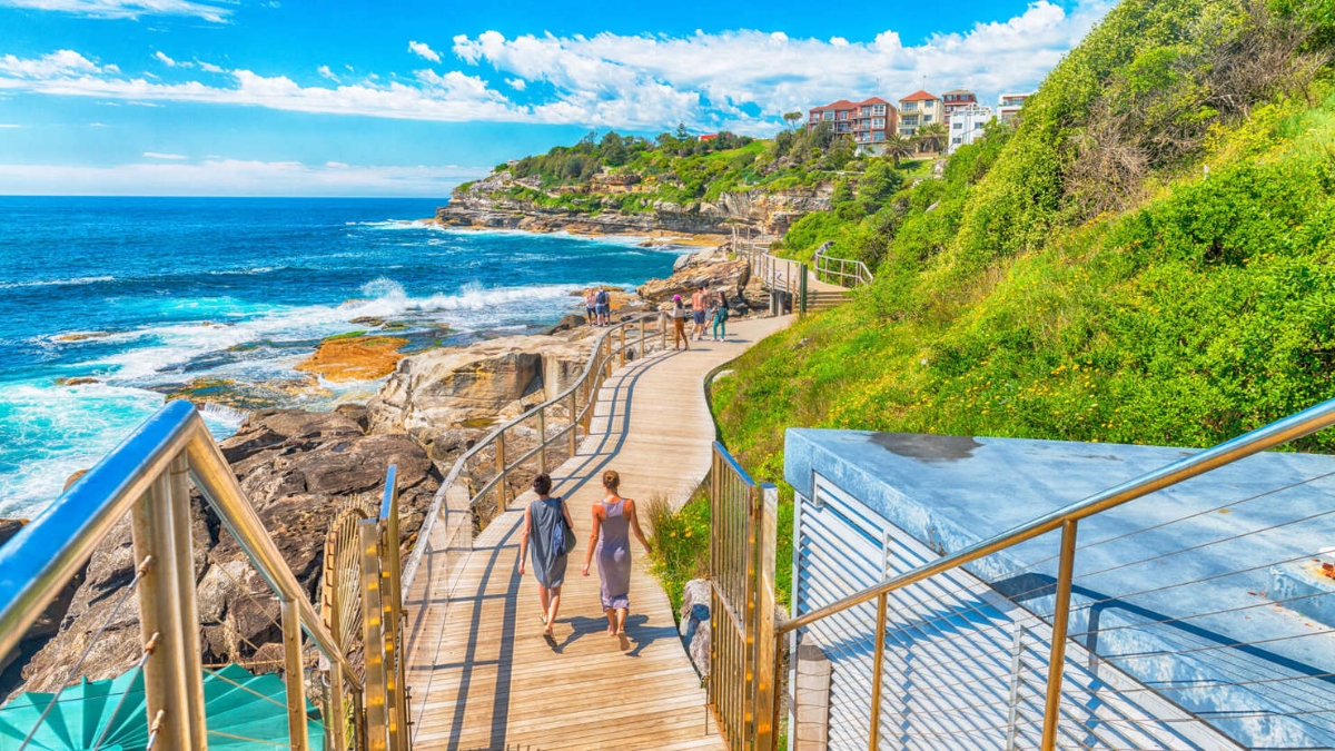 Thu nhập trước thuế h&agrave;ng năm cần c&oacute; để v&agrave;o top 1%: 219.931 USD Thu nhập trước thuế h&agrave;ng năm cần c&oacute; để v&agrave;o top 10%: 103.376 USD