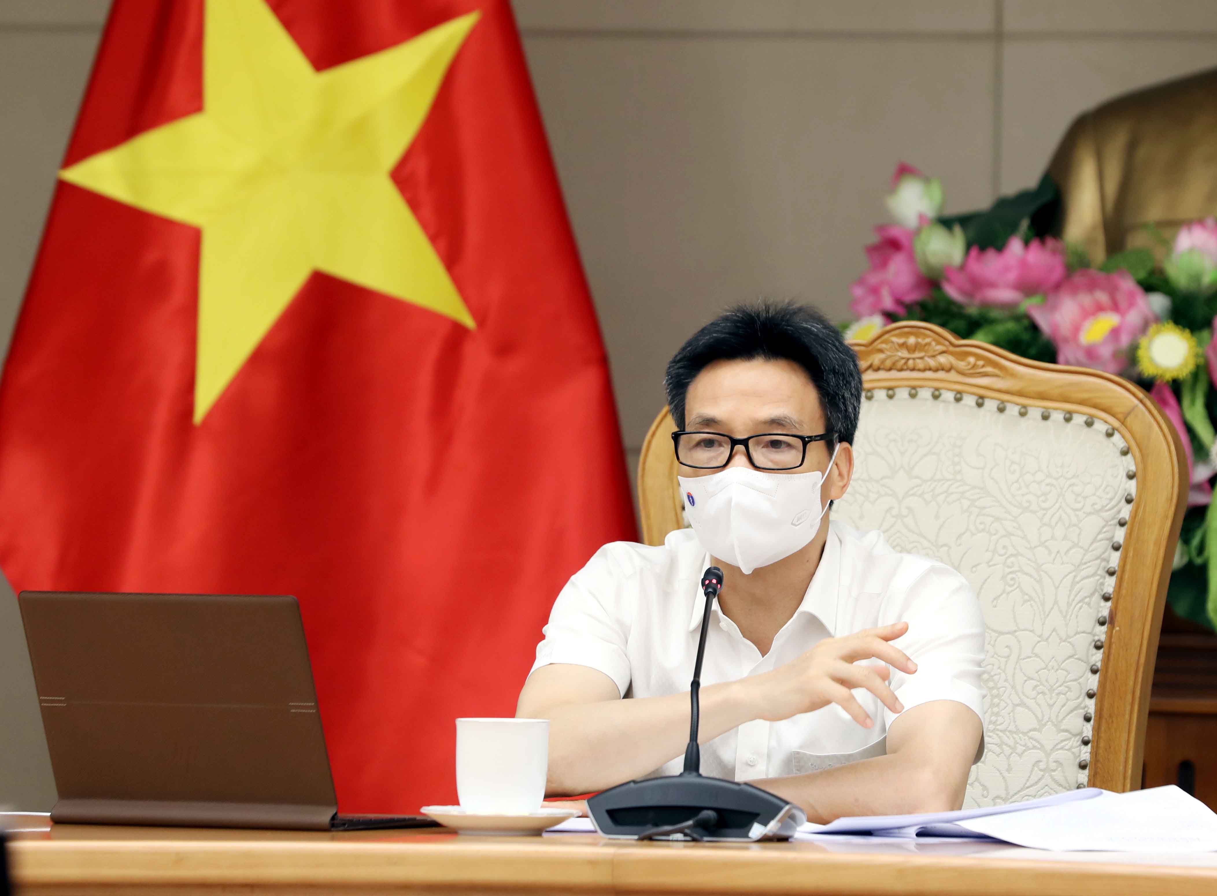 Phó Thủ tướng Vũ Đức Đam chủ trì cuộc họp chiều 28/6. Ảnh - VGP/Đình Nam. 
