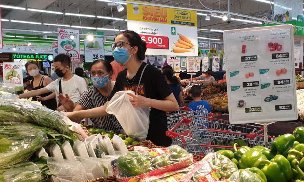 Các siêu thị tăng lượng hàng hóa tại các quầy thực phẩm chế biến sẵn