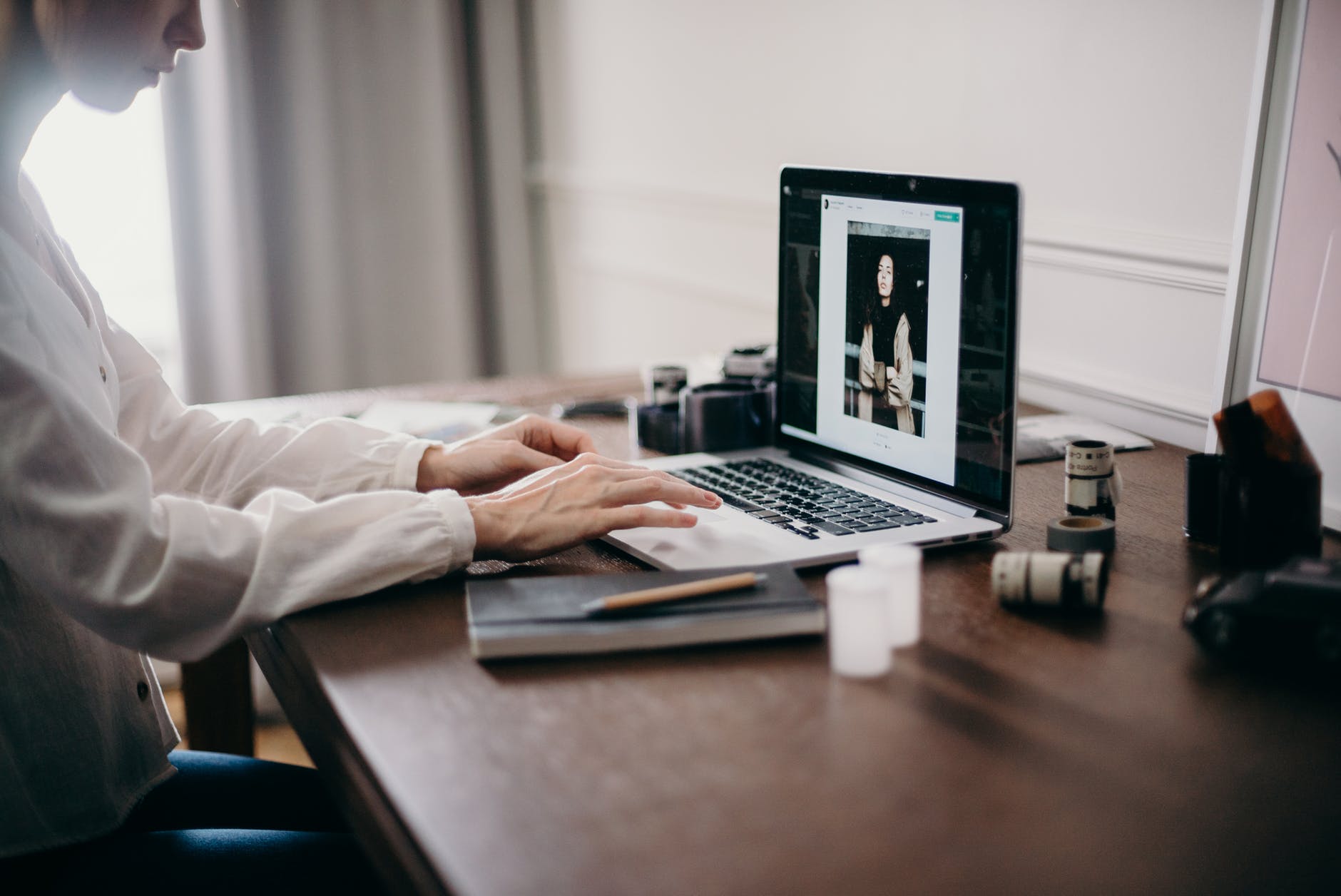 Thời gian online bình quân của người Việt trong đại dịch đỉnh điểm lên tới 4,2 giờ/ngày.