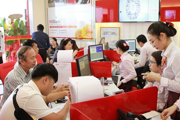 Cần sớm sửa luật Bảo hiểm tiền gửi để bảo vệ người gửi tiền tốt hơn.