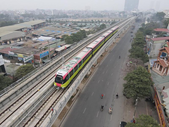 Đoàn tàu metro Nhổn - ga Hà Nội sẽ chạy thử nghiệm liên động đoạn trên cao.