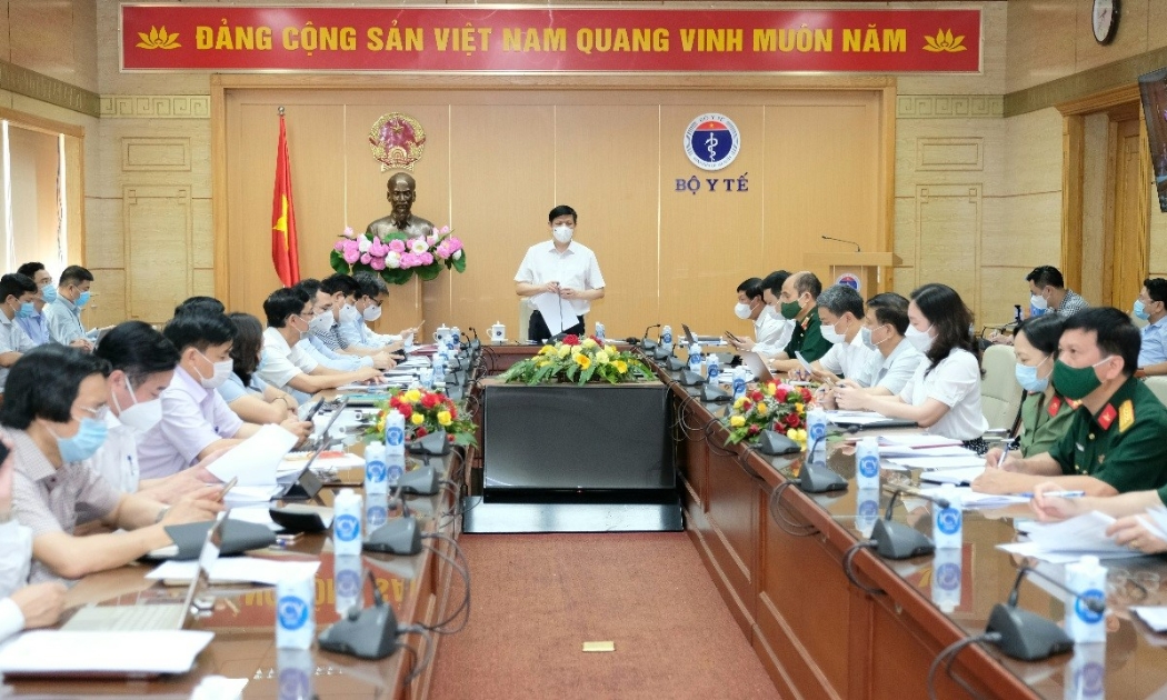 Quang cảnh cuộc họp.