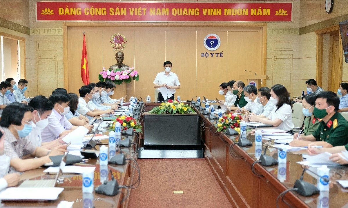 Quang cảnh cuộc họp.