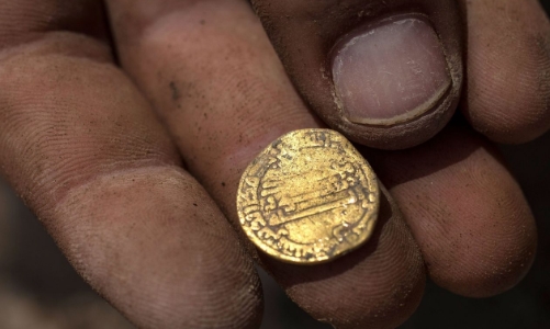 Tăng mạnh theo giá vàng thế giới, vàng miếng vọt qua mốc 57 triệu đồng/lượng