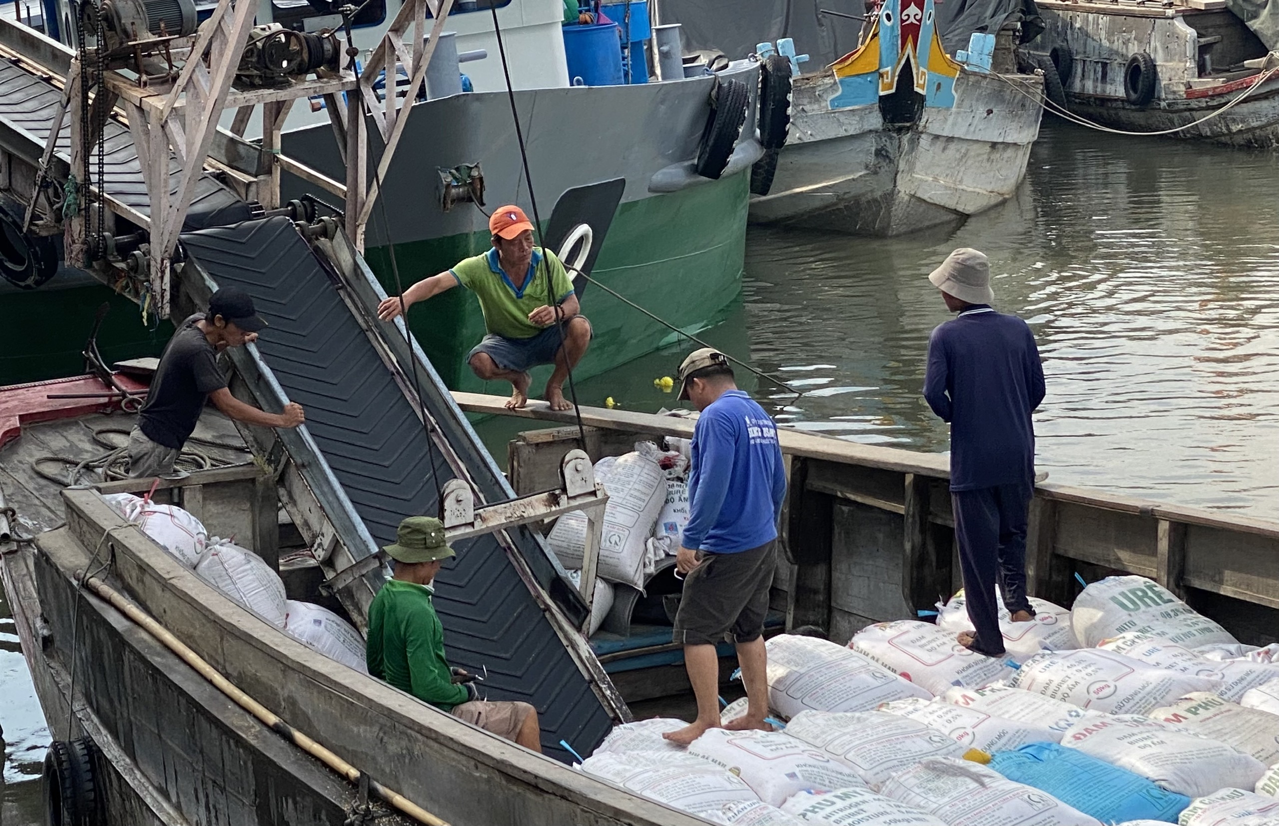 Lao động tự do chật vật mưu sinh trong mùa dịch Covid-19