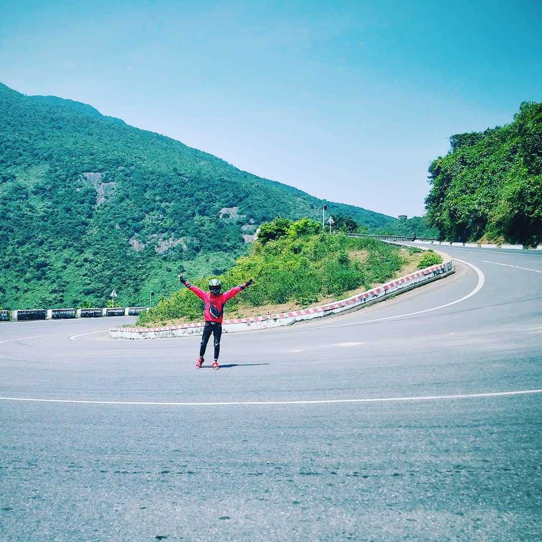 Đi xe m&aacute;y l&agrave; c&aacute;ch tốt nhất để cảm nhận cuộc sống của người d&acirc;n Việt Nam.