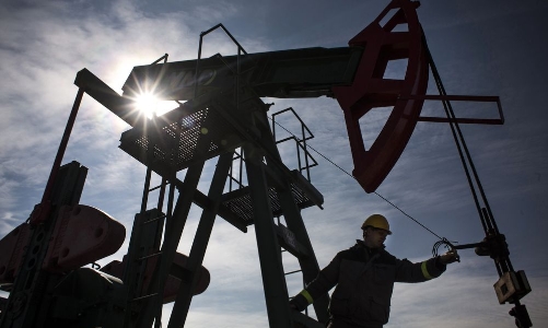 Cuộc họp OPEC+ bị huỷ do liên minh khủng hoảng, giá dầu lên đỉnh mới