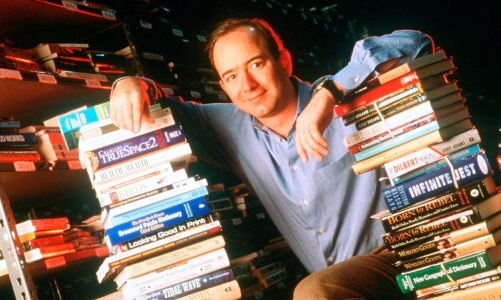 Những con số ấn tượng của Amazon trong  27 năm dưới sự điều hành của Jeff Bezos