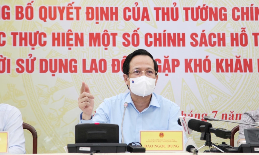 Bộ trưởng Đào Ngọc Dung chủ trì cuộc họp báo chiều ngày 7/7.