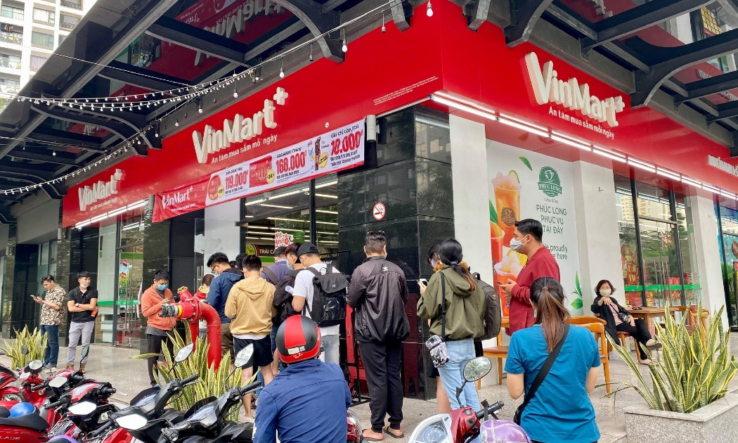 Dự kiến đến cuối năm 2021, sẽ có 1.100 cửa hàng VinMart+ tích hợp mô hình kiosk Phúc Long.