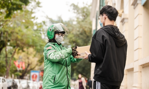 TP.HCM: Tạm dừng bán vé số, dịch vụ ăn uống mang về và xe ôm từ 0h ngày 9/7