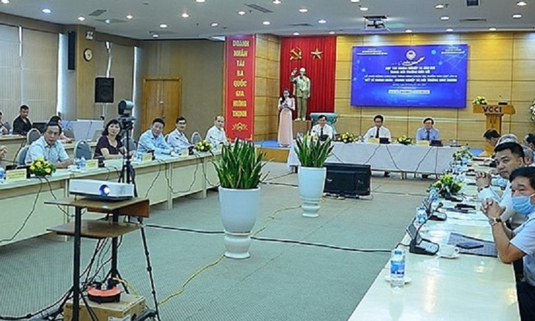 Diễn đàn: Hợp tác Doanh nghiệp và Báo chí trong môi trường biến đổi.