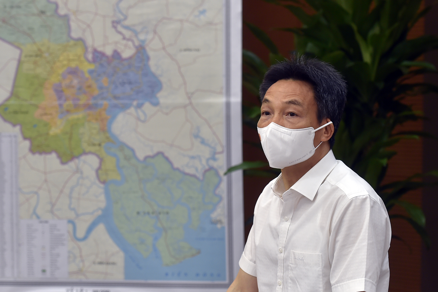 Phó Thủ tướng Vũ Đức Đam chủ trì cuộc họp với các địa phương lân cận TP.HCM chiều 9/7. Ảnh - VGP. 