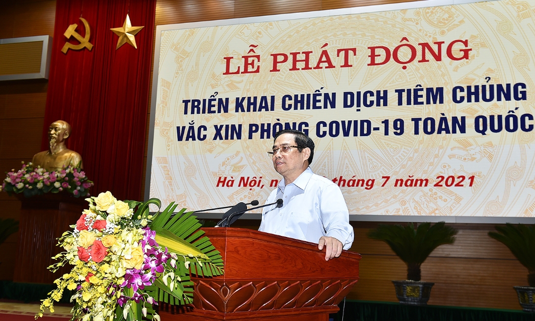 Thủ tướng Phạm Minh Chính phát động triển khai Chiến dịch tiêm chủng vaccine phòng chống Covid-19 trên toàn quốc - Ảnh: VGP.
