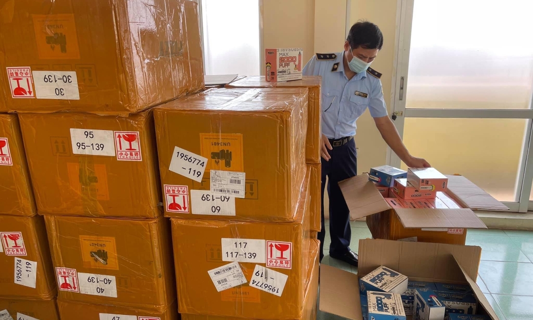 Thu giữ 15 nghìn sản phẩm thuốc lá điện tử