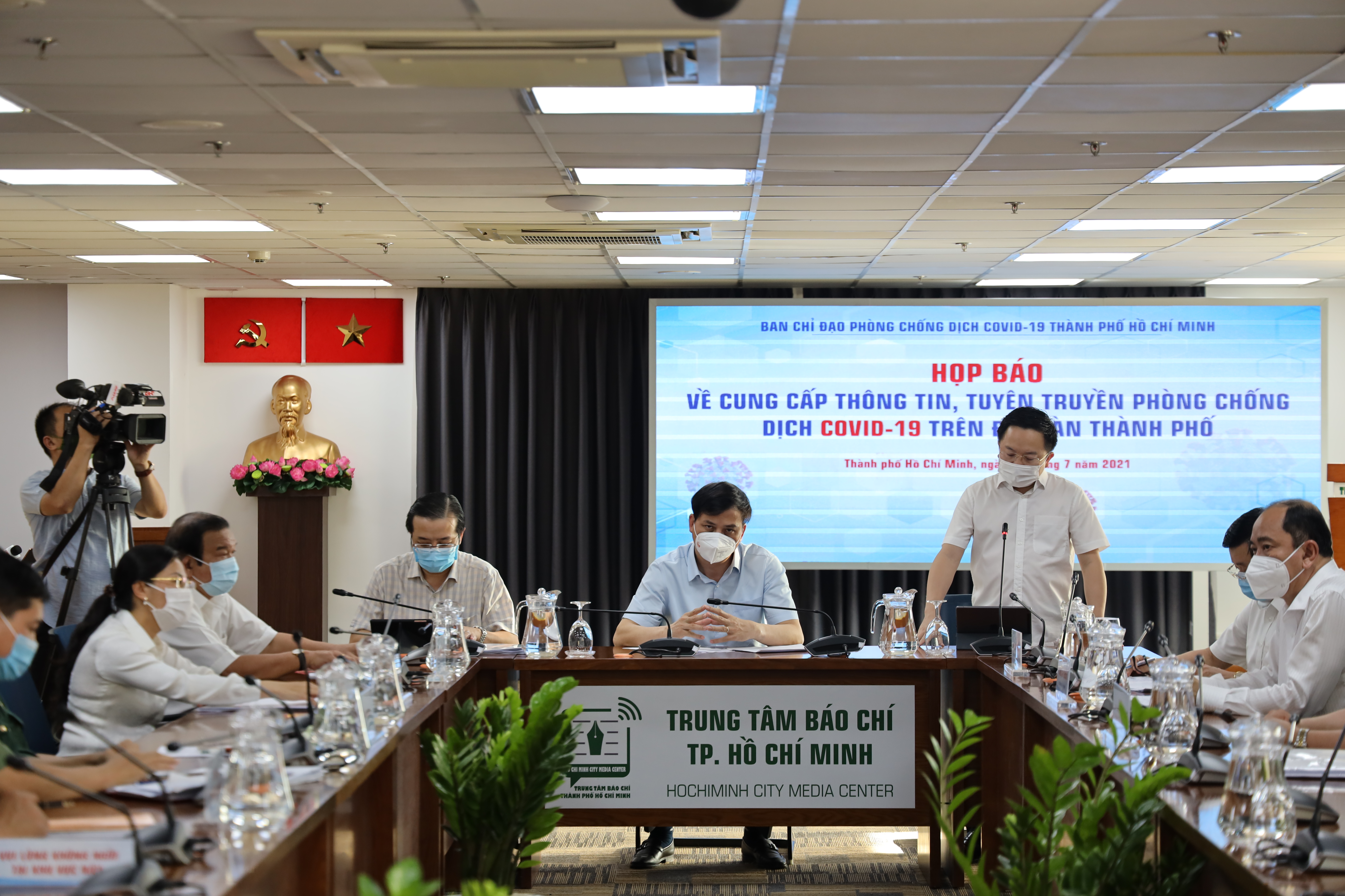 Công tác chăm lo cho người nghèo, mất việc làm, đối tượng xã hội được TP.HCM chú trọng (Ảnh TTBC).
