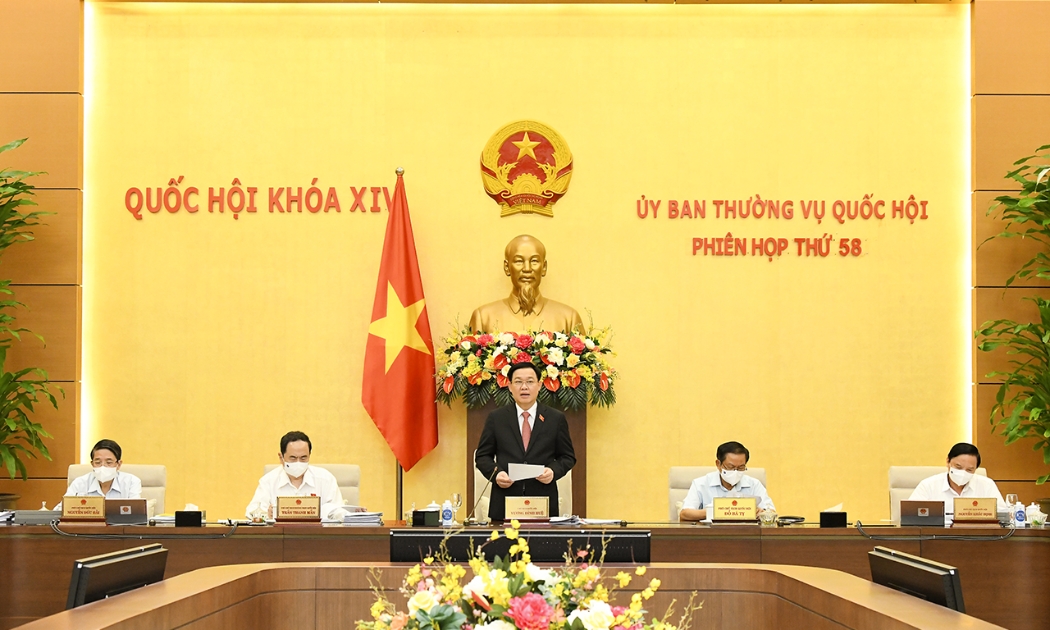 Chủ tịch Quốc hội Vương Đình Huệ phát biểu khai mạc phiên họp - Ảnh: Quochoi.vn