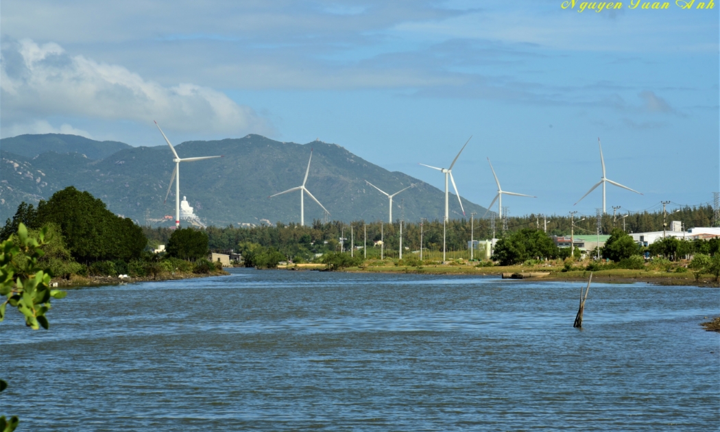 Nhà máy Phong Điện Phương Mai 3 (Bình Định) do Halcom Việt Nam làm chủ đầu tư, vận hành thương mại vào tháng 1/2020.