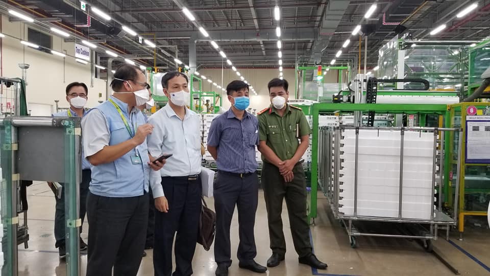 Đoàn kiểm tra tại Công ty Samsung – SEHC, Khu Công nghệ cao TP.HCM.