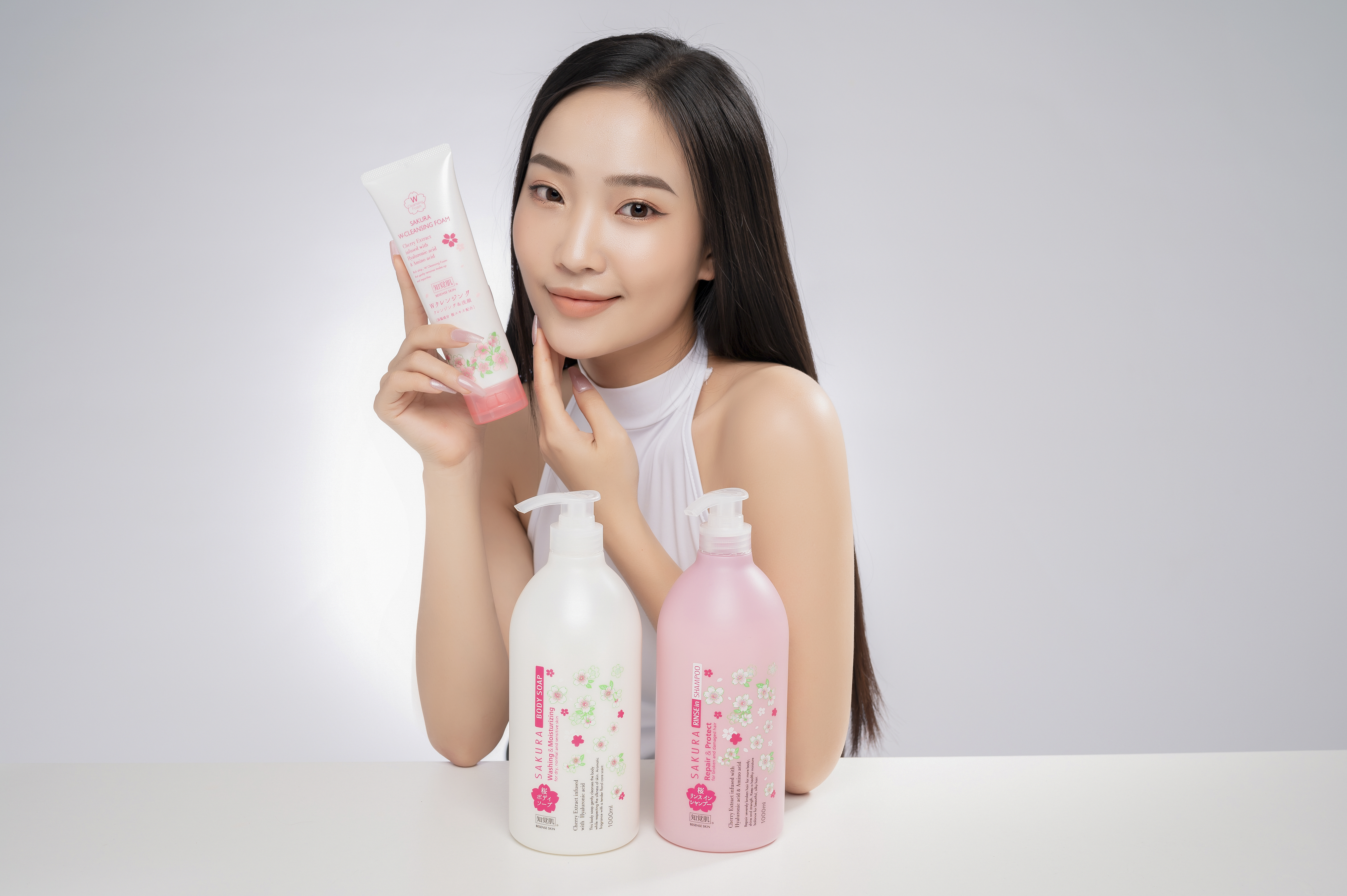 Besense Skin - Bộ sản phẩm gi&uacute;p chị em phụ nữ tiết kiệm thời gian chăm s&oacute;c sắc đẹp.