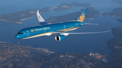Vietnam Airlines to reopen international flights