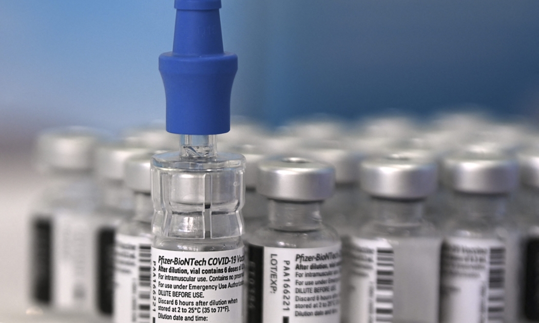 Vaccine của Pfizer/BioNTech - Ảnh: AFP