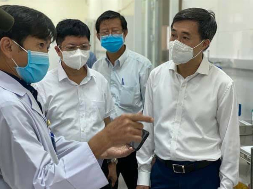 Thứ trưởng Trần Văn Thuấn kiểm tra công tác phòng, chống dịch tại Bình Dương.