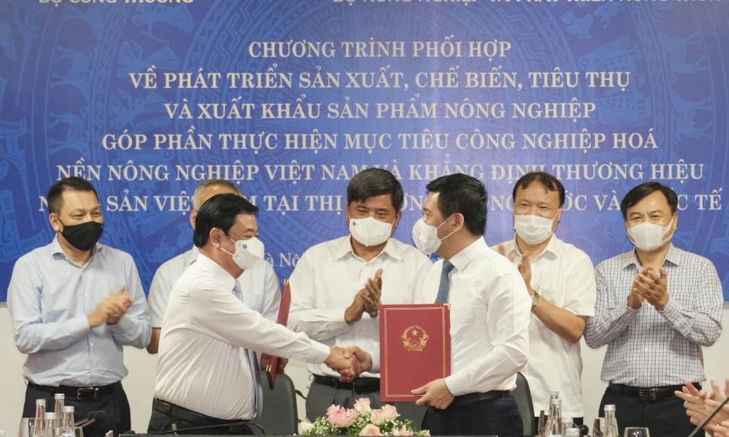 Lế ký kết phối hợp giữa Bộ Công Thương và Bộ Nông nghiệp và Phát triển nông thôn.