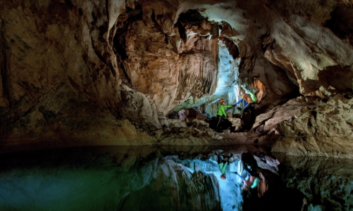 Thử nghiệm tour ''Thám hiểm hang Ba'', Quảng Bình nỗ lực cứu du lịch