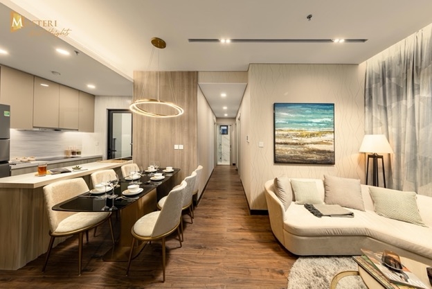 Khu vực ph&ograve;ng kh&aacute;ch, ph&ograve;ng bếp được thiết kế hiện đại v&agrave; ph&ugrave; hợp c&ocirc;ng năng.