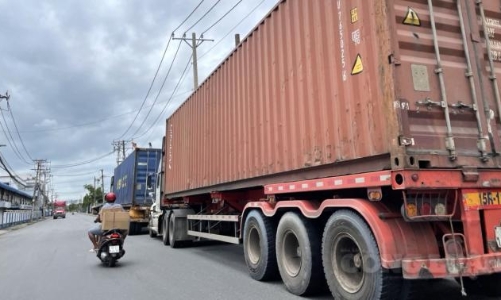 Gỡ khó lưu thông hàng hóa hàng ngày cho khu vực phía Nam