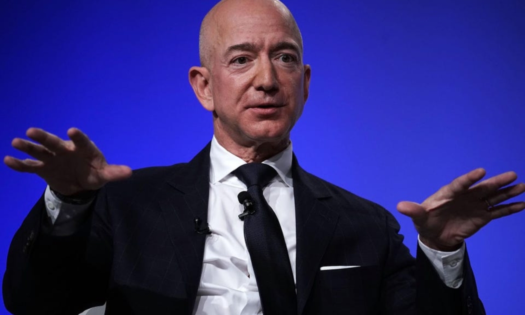 Tỷ phú Jeff Bezos - Ảnh: Getty Images