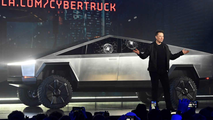 Xe bán tải của Tesla bán chạy dù chưa sản xuất  VnExpress