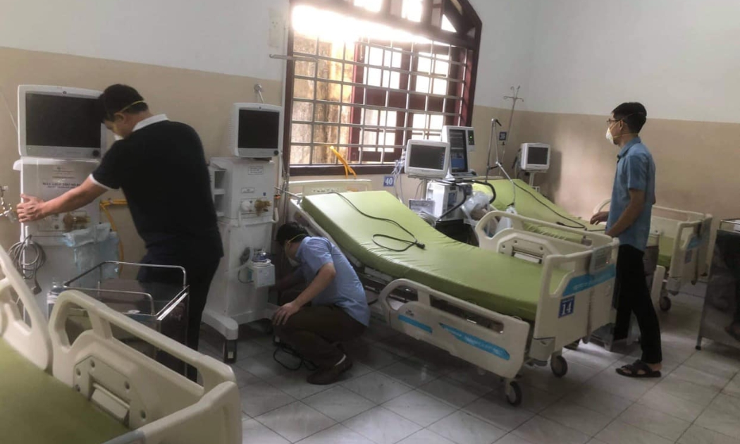 Chuyên gia Bệnh viện Bạch Mai trợ giúp hỗ trợ đơn vị ICU tại Bệnh viện Thống Nhất Đồng Nai.