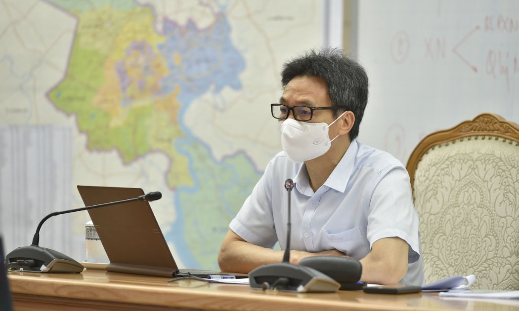 Phó Thủ tướng Vũ Đức Đam họp với TP.HCM về công tác phòng, chống dịch bệnh sáng 17/7. Ảnh - VGP. 