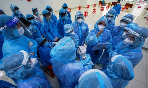 Thủ tướng chỉ đạo các địa phương khẩn trương tổng hợp nhu cầu nhân lực y tế phòng, chống dịch