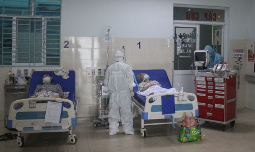 Bộ Y tế khuyến cáo: Người dân không nên mua máy thở, tích trữ oxy