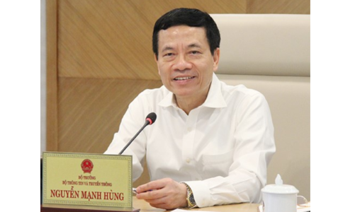 Bộ trưởng Nguyễn Mạnh Hùng: Báo chí phải làm ngược và vừa làm giống, vừa làm khác với mạng xã hội
