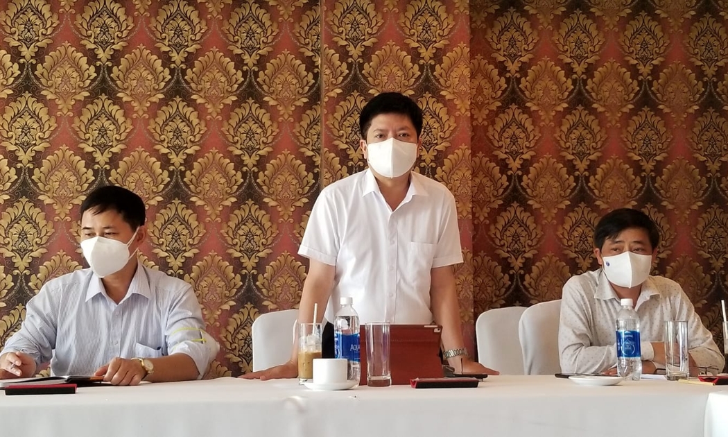 Tổ Thường trực đặc biệt của Bộ Y tế hỗ trợ Bình Dương họp bàn về chiến lược điều trị cho bệnh nhân Covid-19 tại Bình Dương.