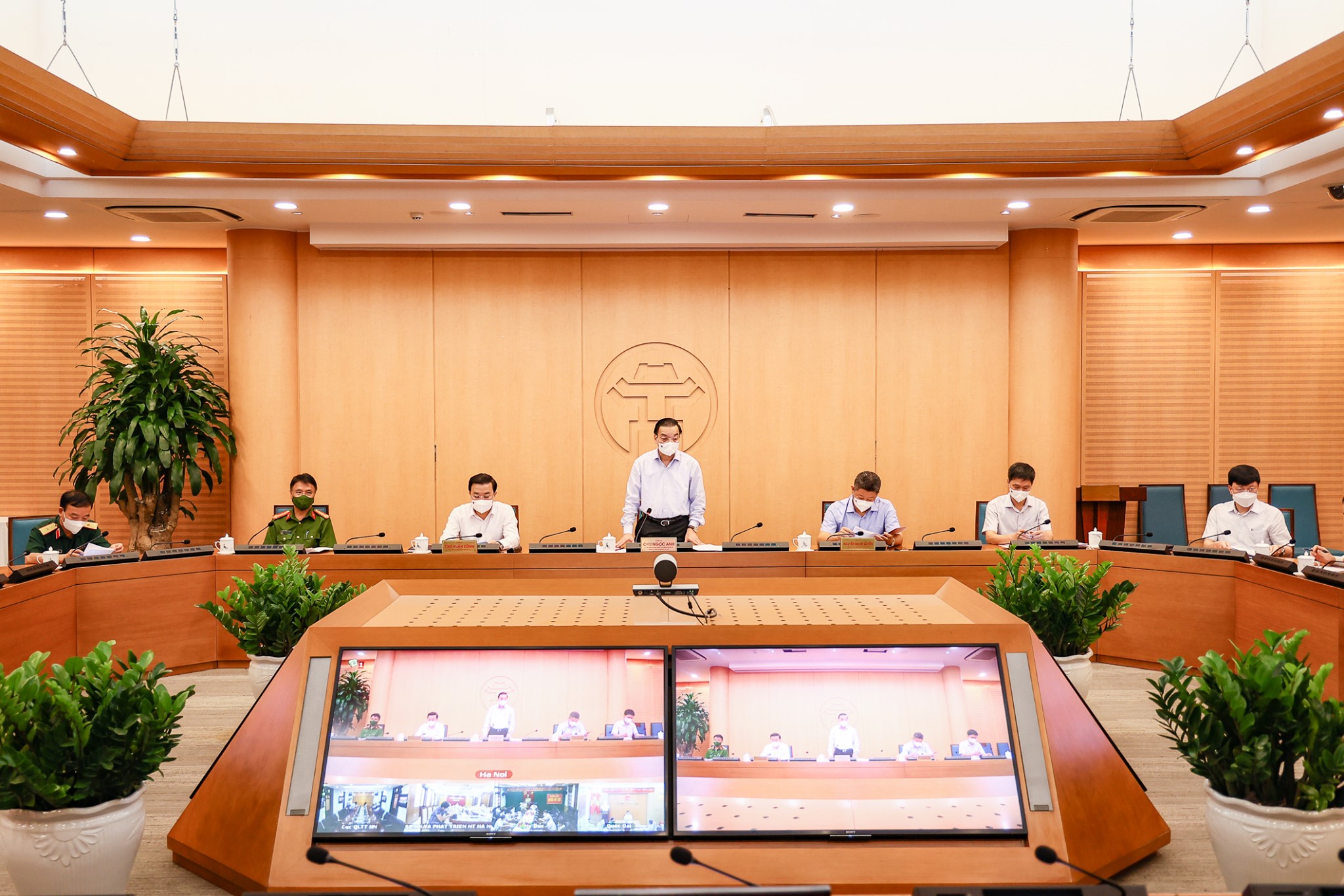 Toàn cảnh cuộc họp sáng ngày 20/7.