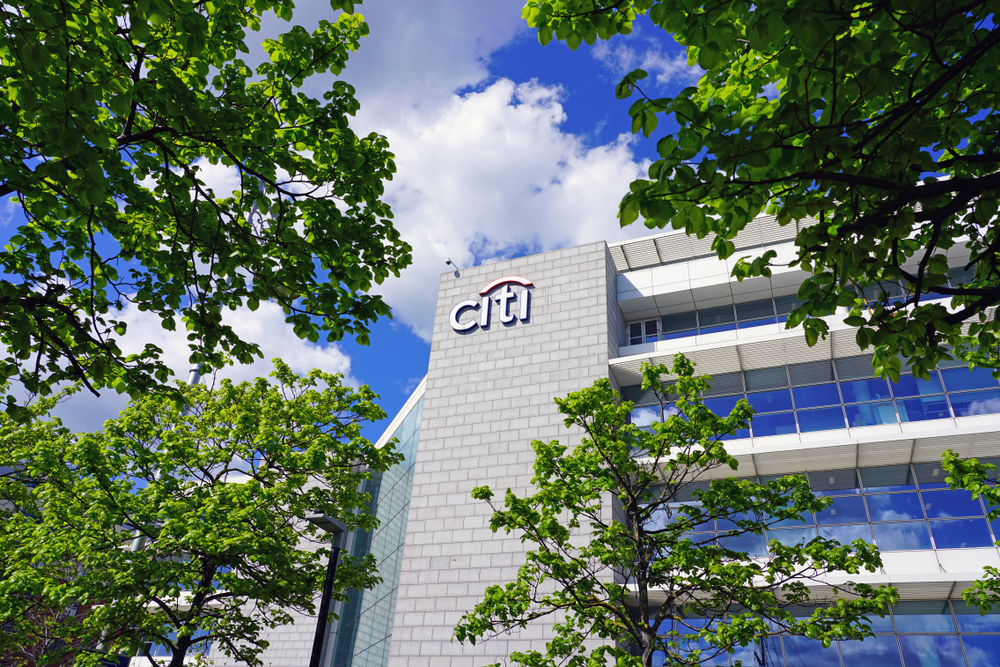 Trong 12 tháng qua, Citi đã đạt được mục tiêu môi trường là cung cấp 100% điện tái tạo cho tất cả các văn phòng và chi nhánh của mình trên toàn khu vực.