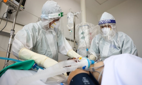 Bộ Y tế: Tăng tối đa năng lực sản xuất, không để khan hiếm oxy y tế