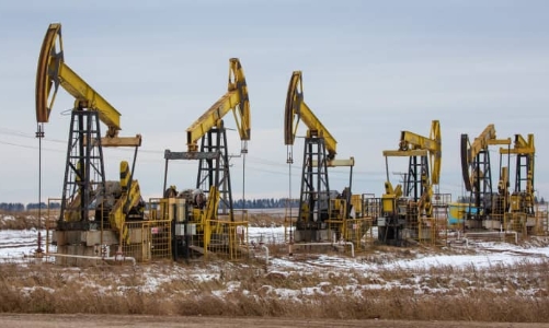 Giá dầu bật tăng nhờ lực mua bắt đáy sau phiên giảm sốc